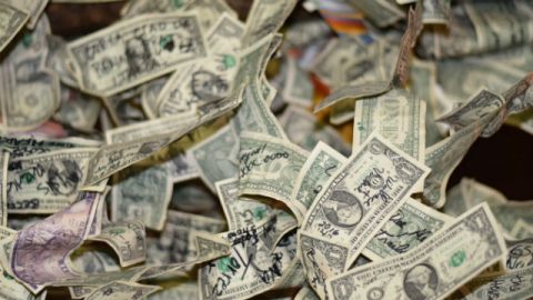 Overcome the Lure of Money by God’s Word