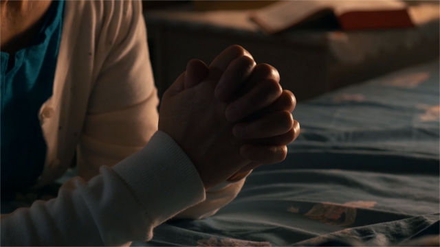 pray