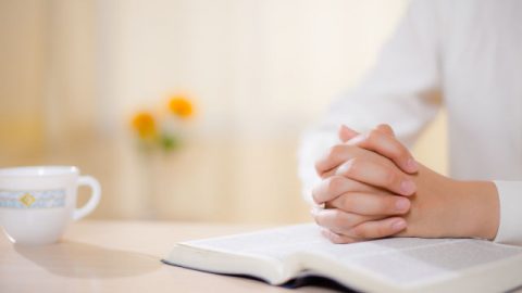 Christ pray to God about job